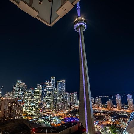 Designer Condo W/ Cn Tower View & Parking Торонто Екстериор снимка